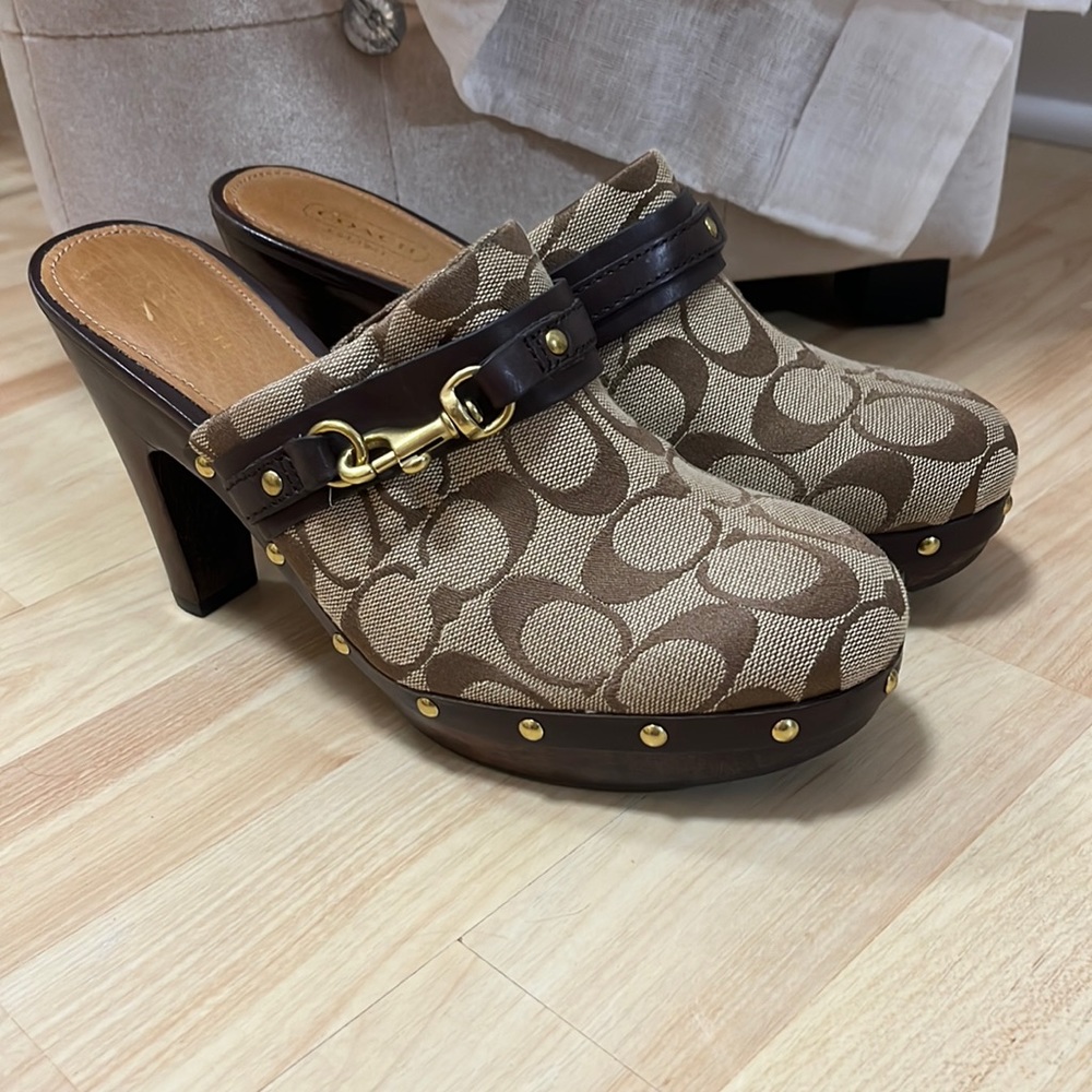 Vintage 70s Coach Heeled Clogs